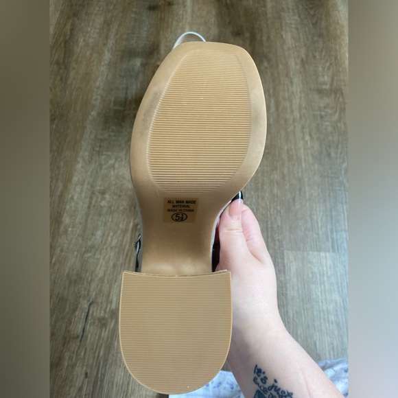 Soda Holographic Heels - Picture 3 of 5